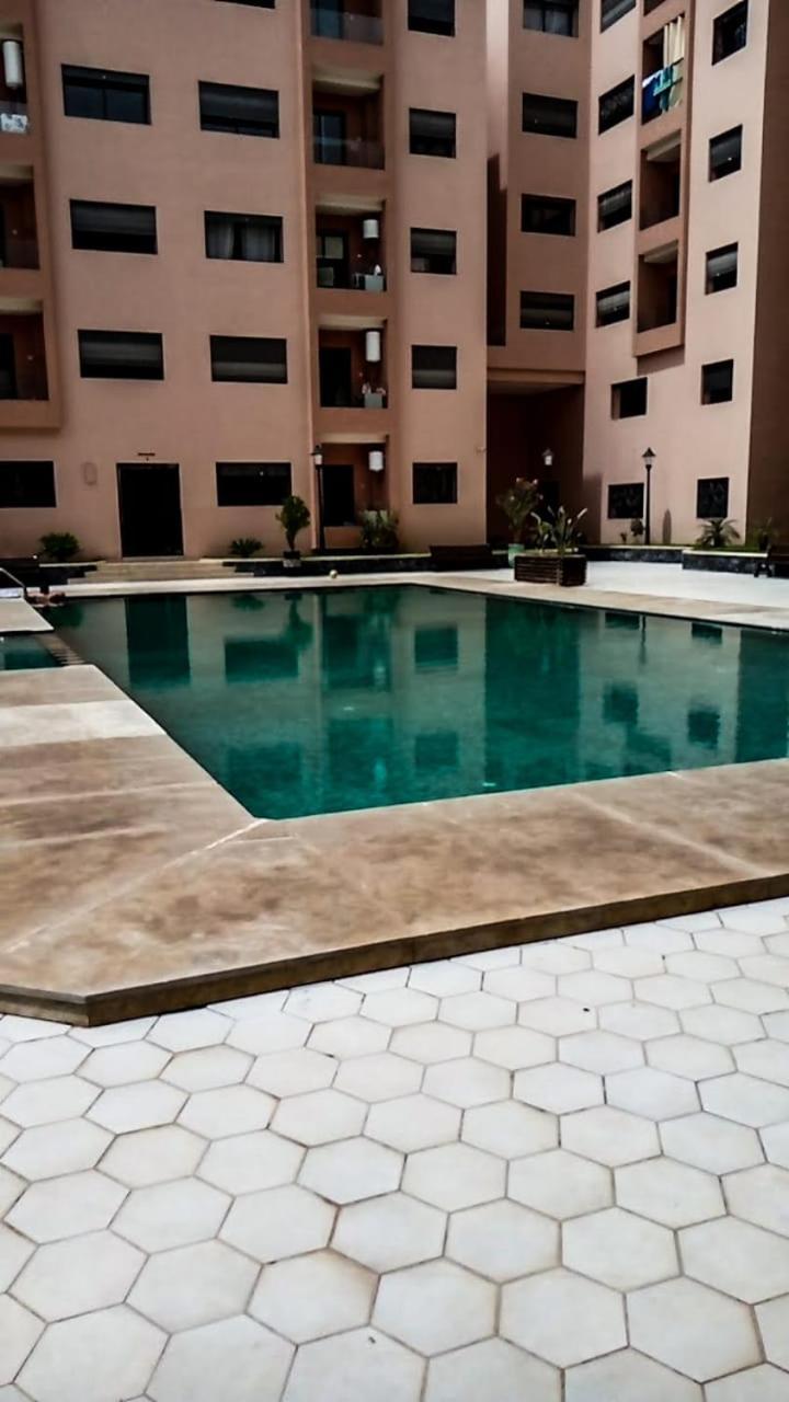 Appartement Cosy Centre Ville Residence Avec 2 Piscines Marrakesch Exterior foto