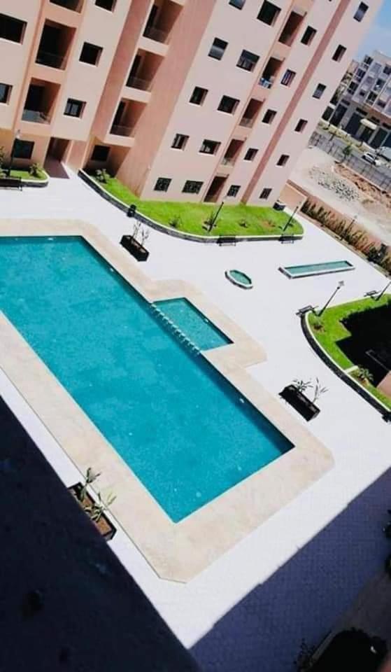 Appartement Cosy Centre Ville Residence Avec 2 Piscines Marrakesch Exterior foto